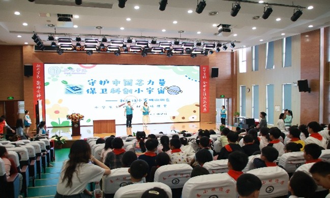 ����ͯ�������ߣ��߲ʿ���������