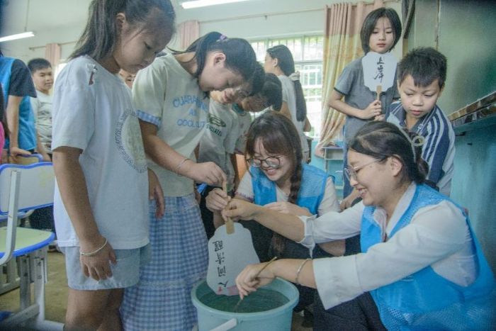 �ഺ������ͯ�� ��֧��ů����