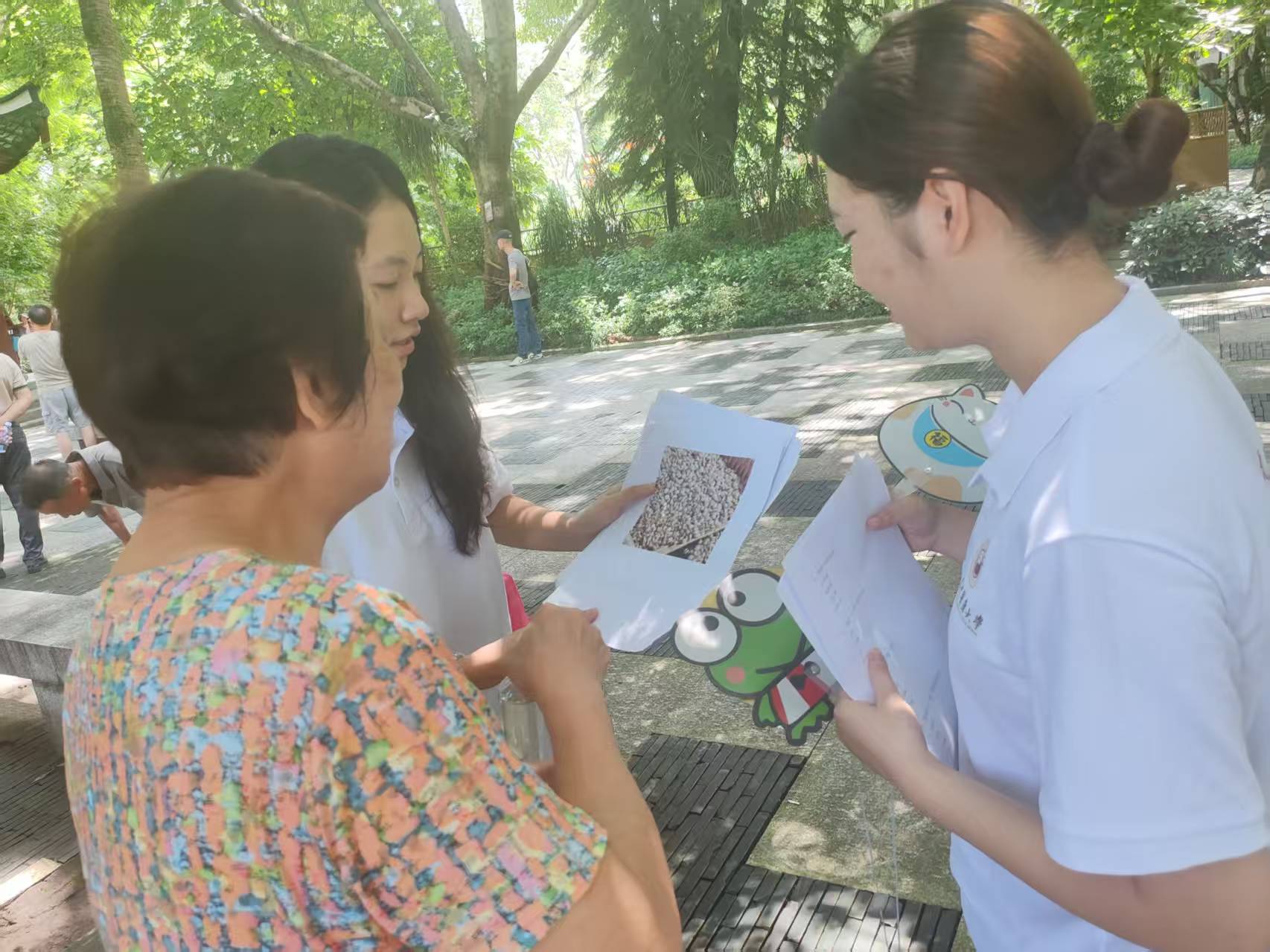 ��������˵���ݣ�ɣ����ů��������������ҽҩ��ѧҩѧԺ���ĺ�ͬ����ʵ���ӿ�չ��ͨ���ƹ�ʵ���