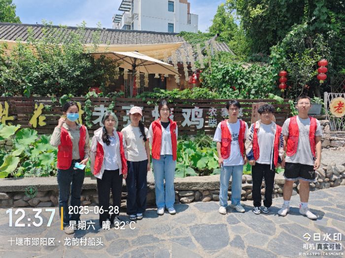 ����ҽҩѧԺ��������ֱ���䣺�ഺ�������ذ����ز�����Ȧ������