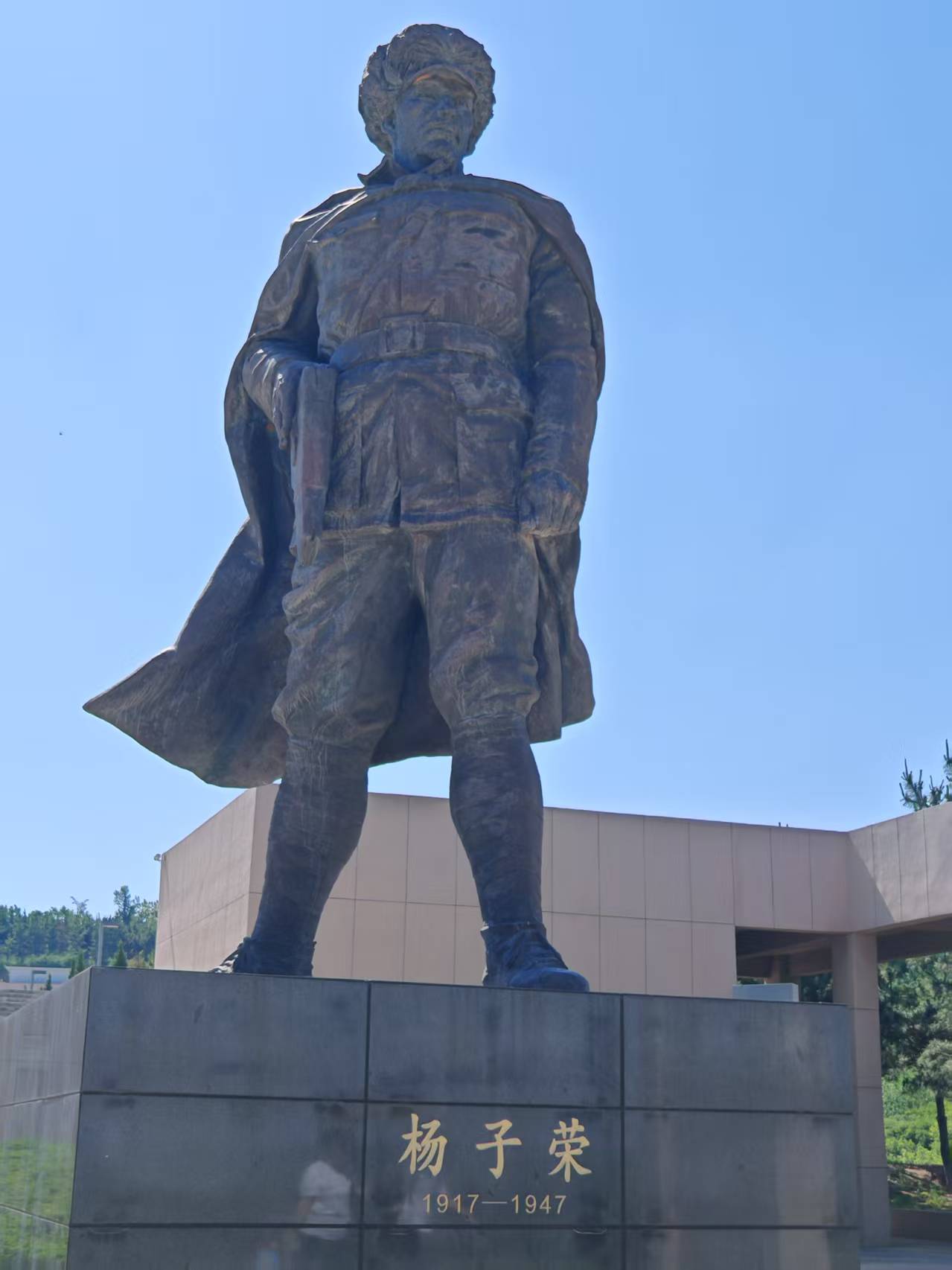 ��̨����ѧԺ�����磺��ɫ������ģ��ഺ�µ�ʹ��