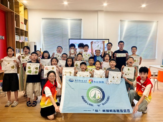 ���ǻ���˼��᪻�ͬ�С������Ͼ���ҽҩ��ѧ���硱Ը�﷫־Ը���߽����ݡ��γ�������չ��ҽҩ�Ļ��ƹ�