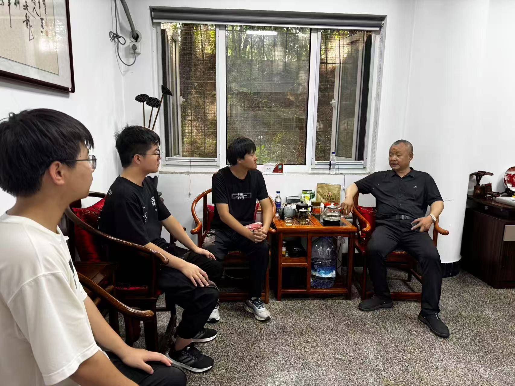 ��ɽѧԺѧ�����뵱�أ�Ѱ����ɽ����