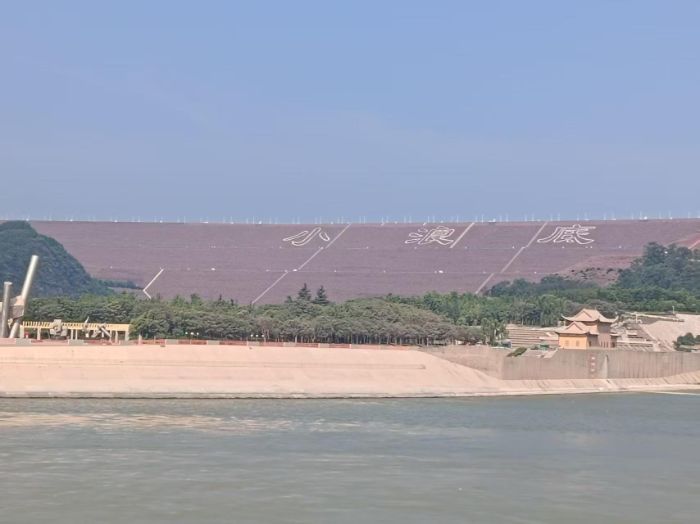 �ӿƴ��о����������硱С�˵���ѧʵ�������ഺ�ӽ�̽Ѱ�ƺ���̬����֮·