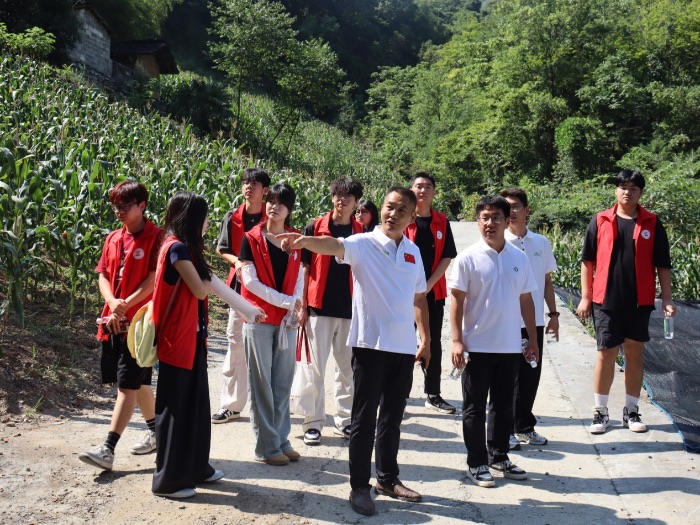 �ഺ�����������ˣ�����������ѧ��־��Ժ ����Դ���С� ʵ���Ÿ�᰸޿�չ���ʵ��