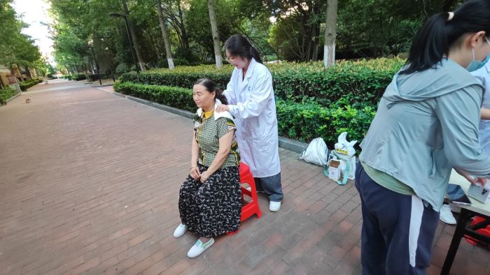 �ഺ�������������Ĵ�����ů��������ҽѧ��������������־Ը����Բ����չ