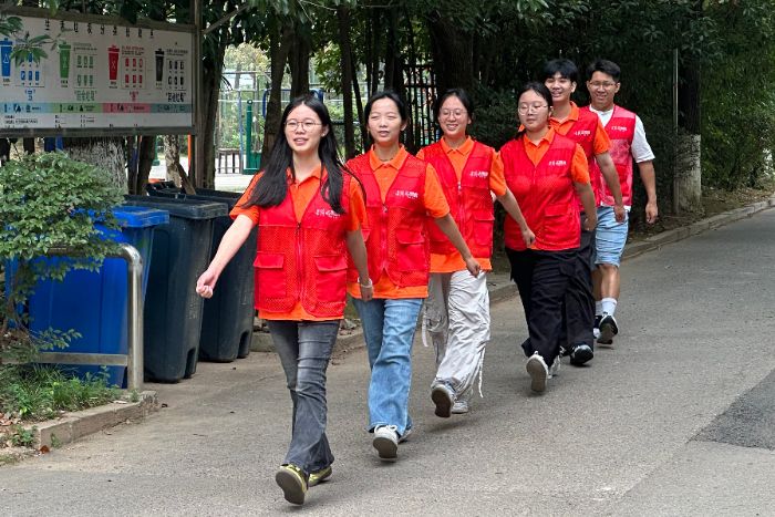 �����������������ԭ�������Ϲ��̴�ѧѧ�����׷�ʾ�̽Ѱ��ʱ������ʹ��