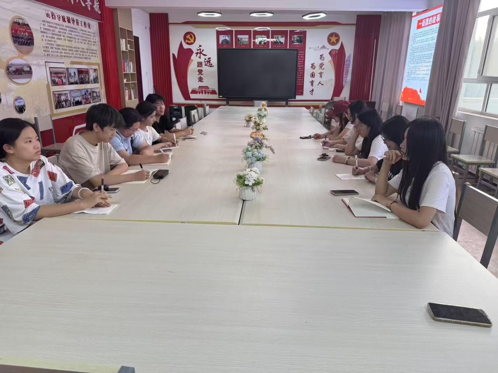 ����Яů��ͯ�ģ����ﺬ��ӳ����