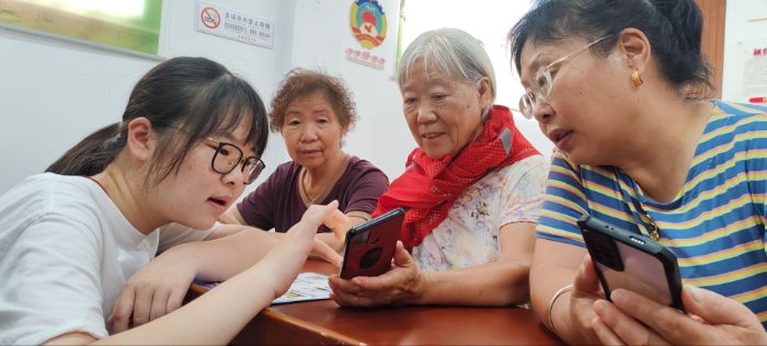 ����ҽ�ƴ�ѧ:�ǻ����ϣ��������˳�����������