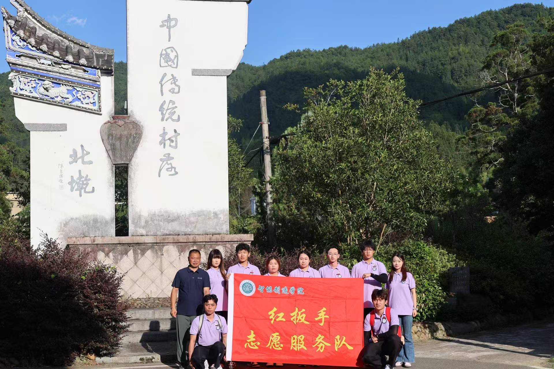 ����ʦ���ߵ�ר��ѧУ�����־Ը����Ӹ������������ر����忪չ������֯���� �﹡���ഺ�����ڡ������硱���ʵ���