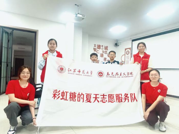 �ഺ�������硱|���ʺ��ǵ����족־Ը����ӣ�����������һ���ġ����ʺ������ֿ�����