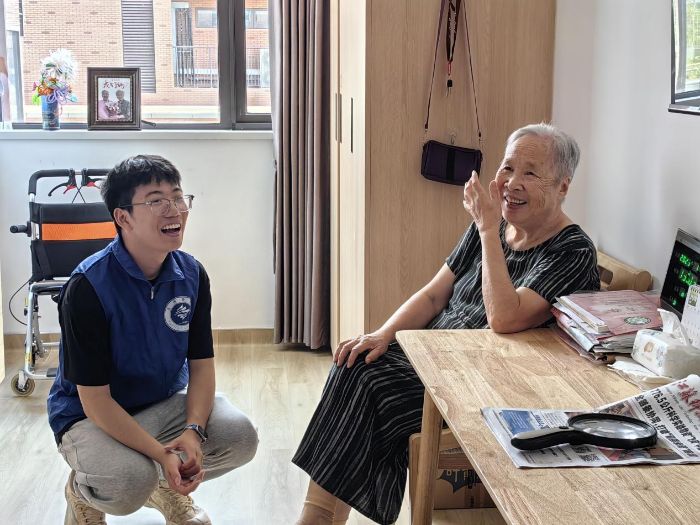 ̩��ѧԺ��Ϣ����ѧԺУ������ʱ����Ŷӿ�չ���������