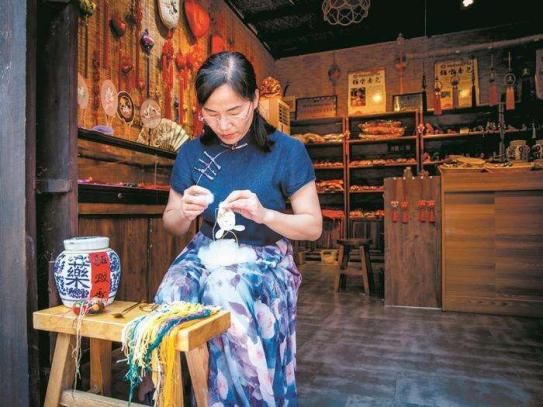 ���Ĵ��У��ഺӡ�ǡ������������Ļ��������ʵ���Բ���չ�