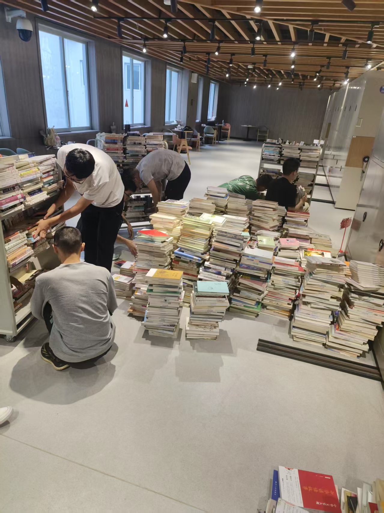 ����ʯ�ʹ�ѧ�����������ѧԺ����â���ġ��������ʵ������������ͼ���־Ը�