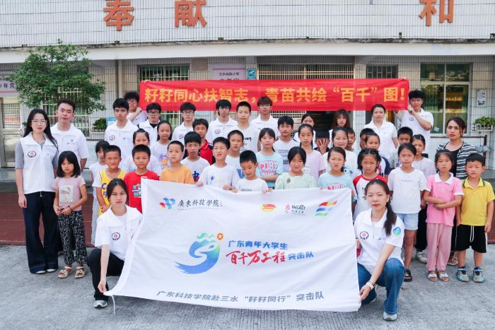 ������ͬ�С�ͻ����������磺�Ծ�׼�ж����ΰ���������ó�Ч������д����ƪ��