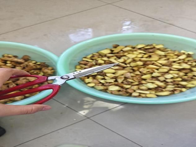 ͼΪ����ӳ�Ա�޼�������եȡ��֭��κ����ͨѶԱ��