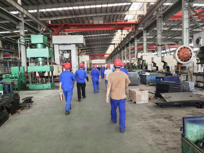 ��ʦ��ѧ�����븷�����������������޹�˾�� �������ڻ��Ľ��д�ĥ�ഺ