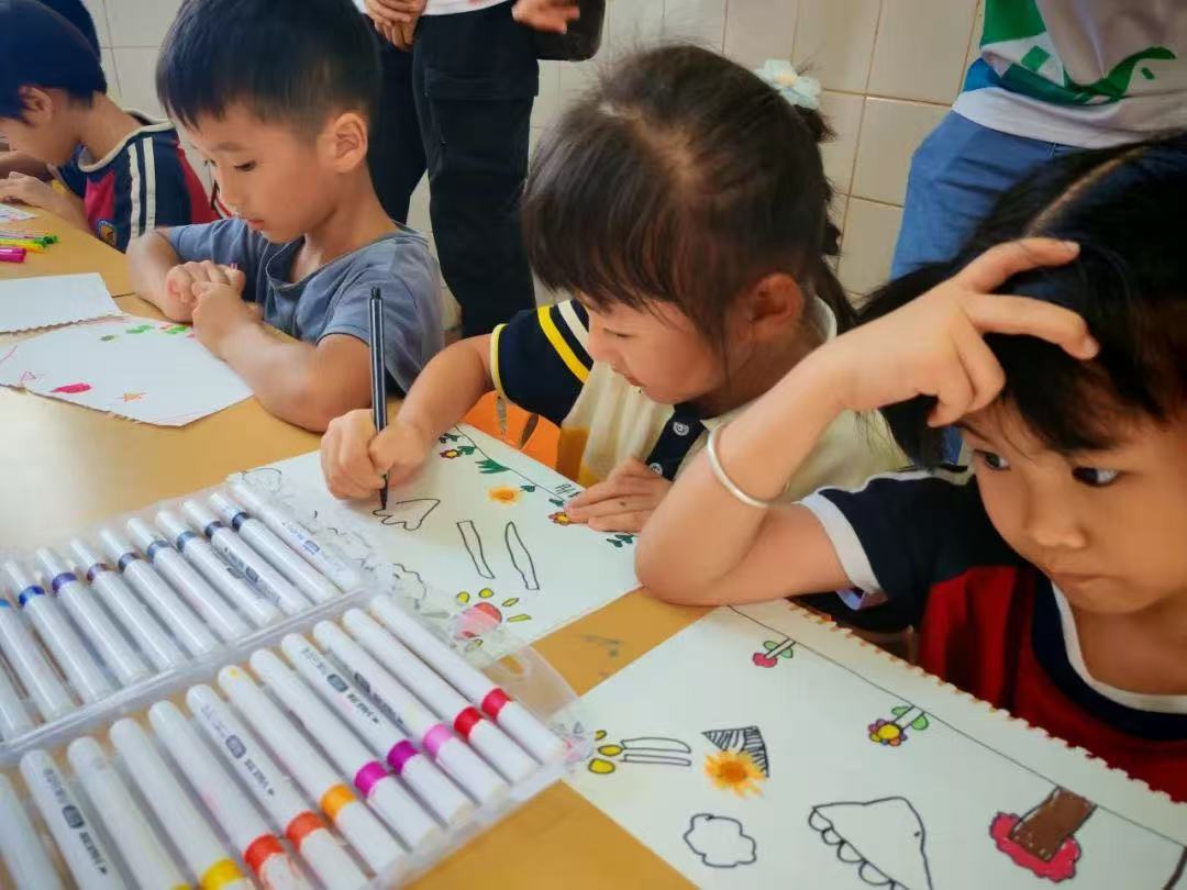 �������Ȼ֮�����������ͯ�ġ�����տ���Ƽ�ѧԺѧ���߽�����׶�԰��չ�����