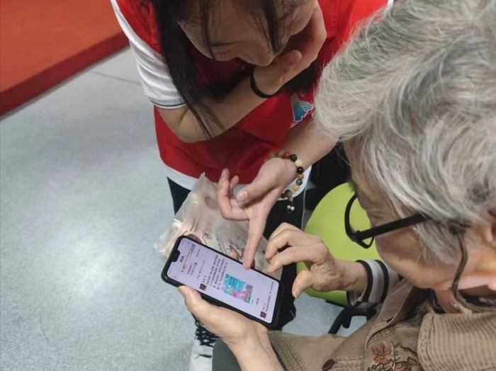 ��������ת���ܣ�Ϊ��ͯ�����ǹ�