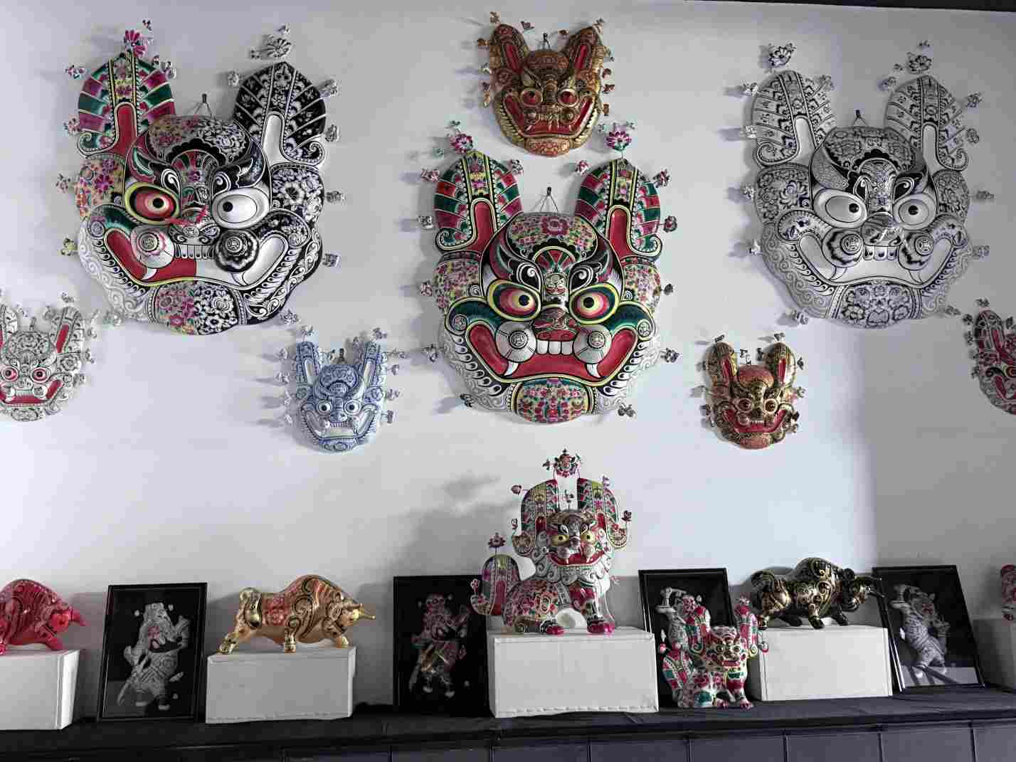 �������衱����������ƪ�����������Ļ���������̴���ʵ��