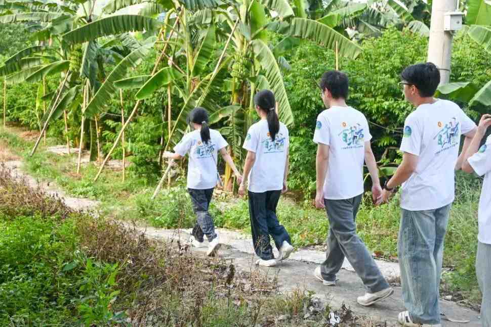 ������Ұ�䣬��ţ��Ӣ�ϡ�������������ƪ��