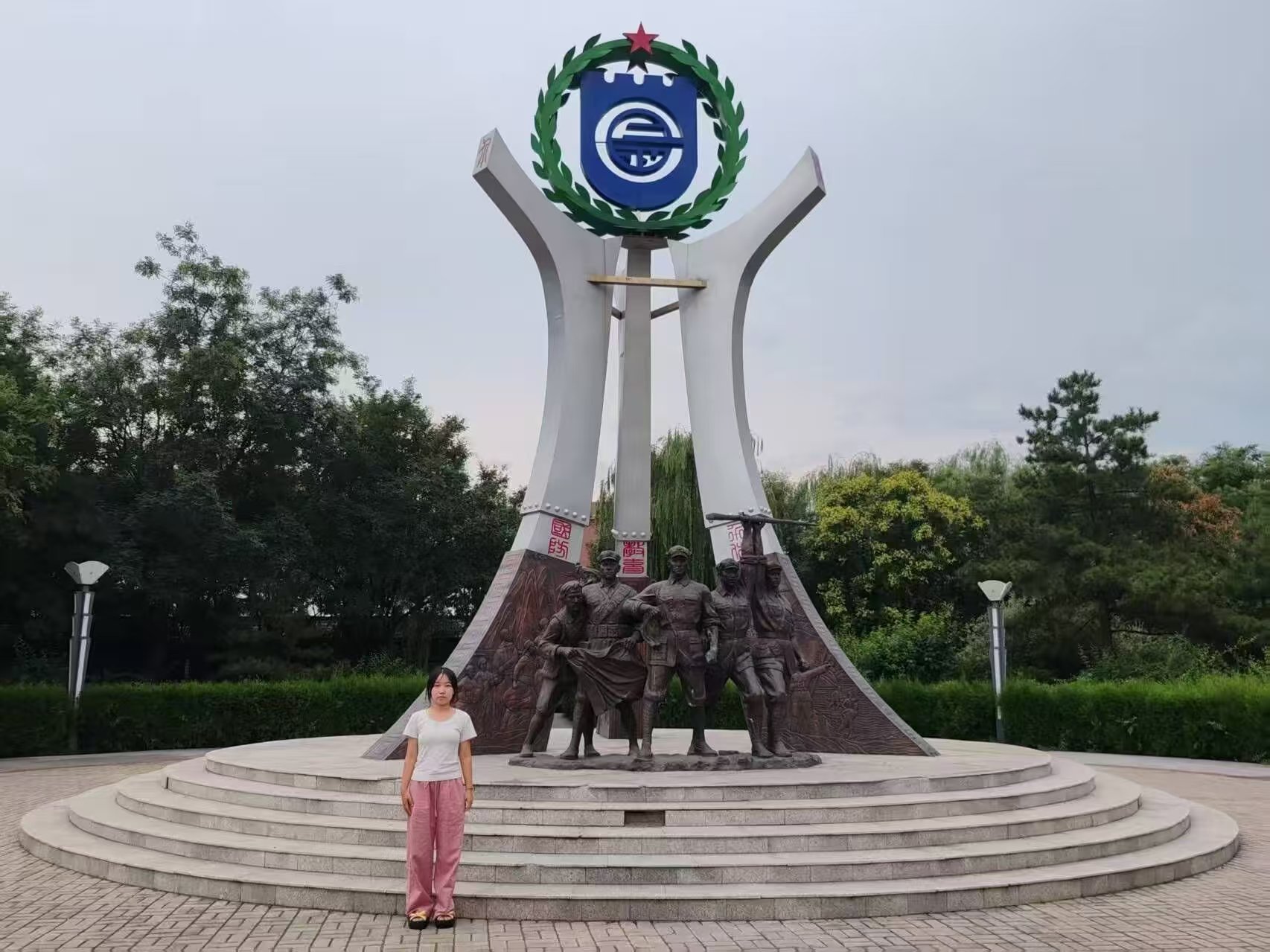 �ഺ������ɫ��;��������ʦ����ѧ����;�ǻ�ӡ����ɽ����ɫ������̽�������Ļ��������������ʵ��