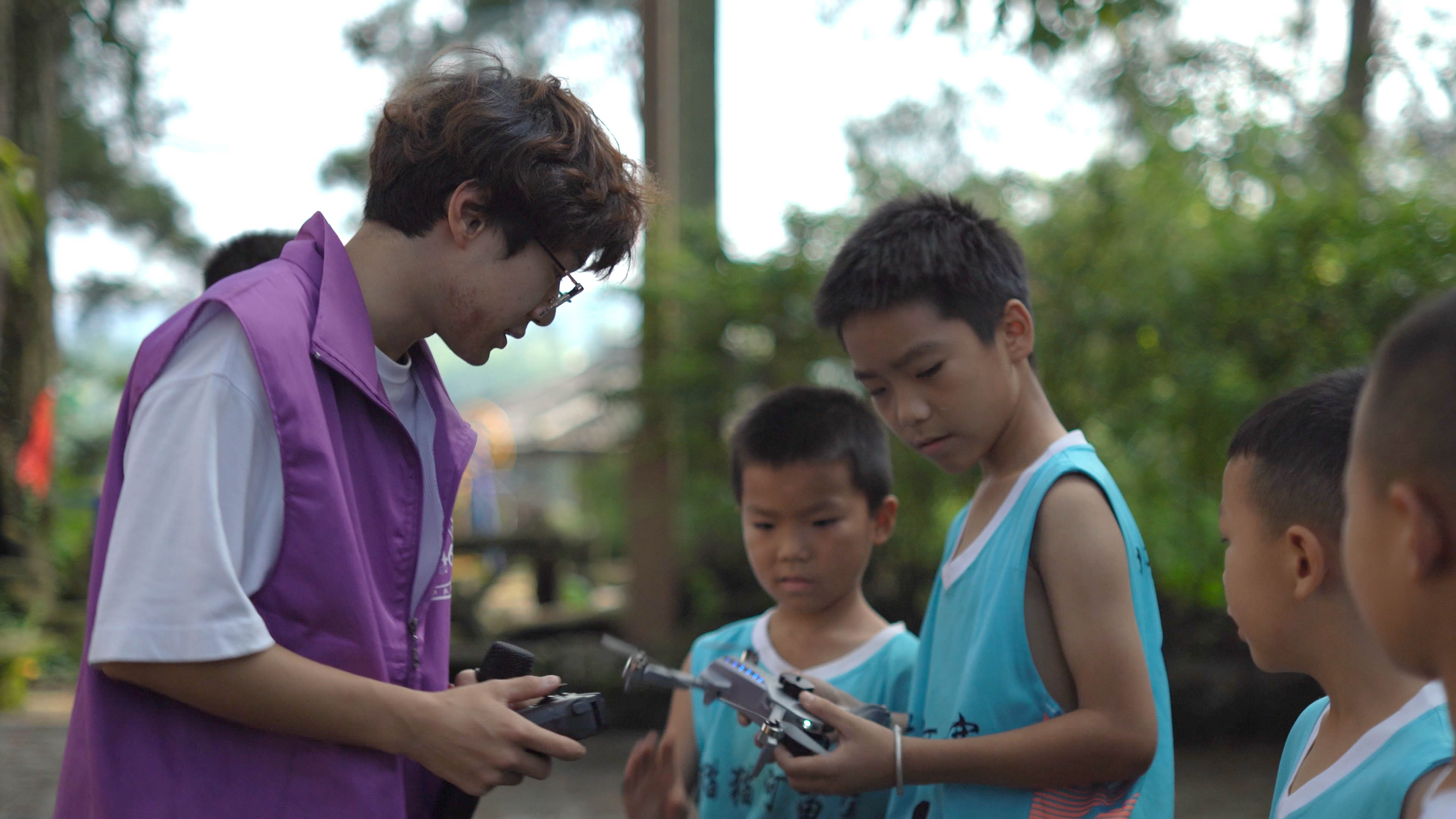 �Ĵ�����ְҵ����ѧԺ���ǳ��캽��ʵ���������磺����������Ϊī���ഺ����������