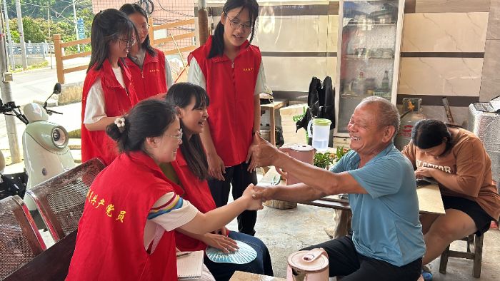 ����ǧ�򹤳̡�ͻ����|�ǻ���ȼ��Ұ�£�����������ͯ��ů