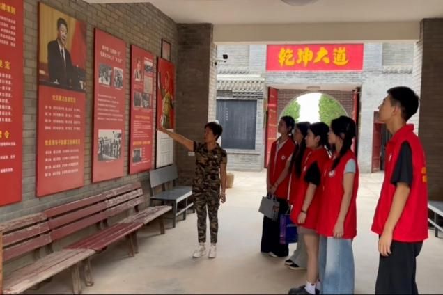 ��ī�г��ģ�����������������ʦ��ѧԺѧ�����鷨������ɫʵ��·