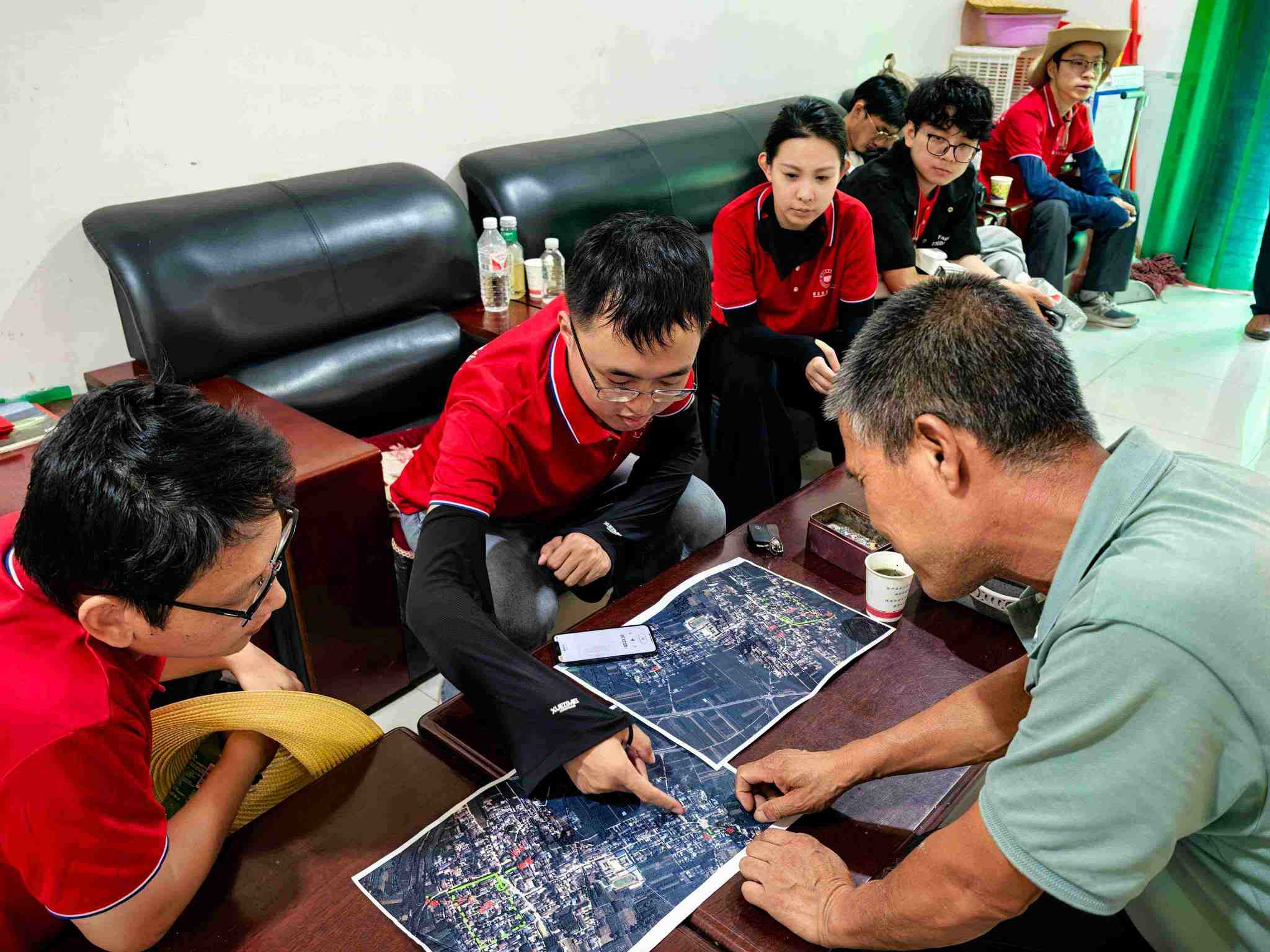 ������÷ܫ��������������ƪ ���������д�����ɫ����������ʵ��