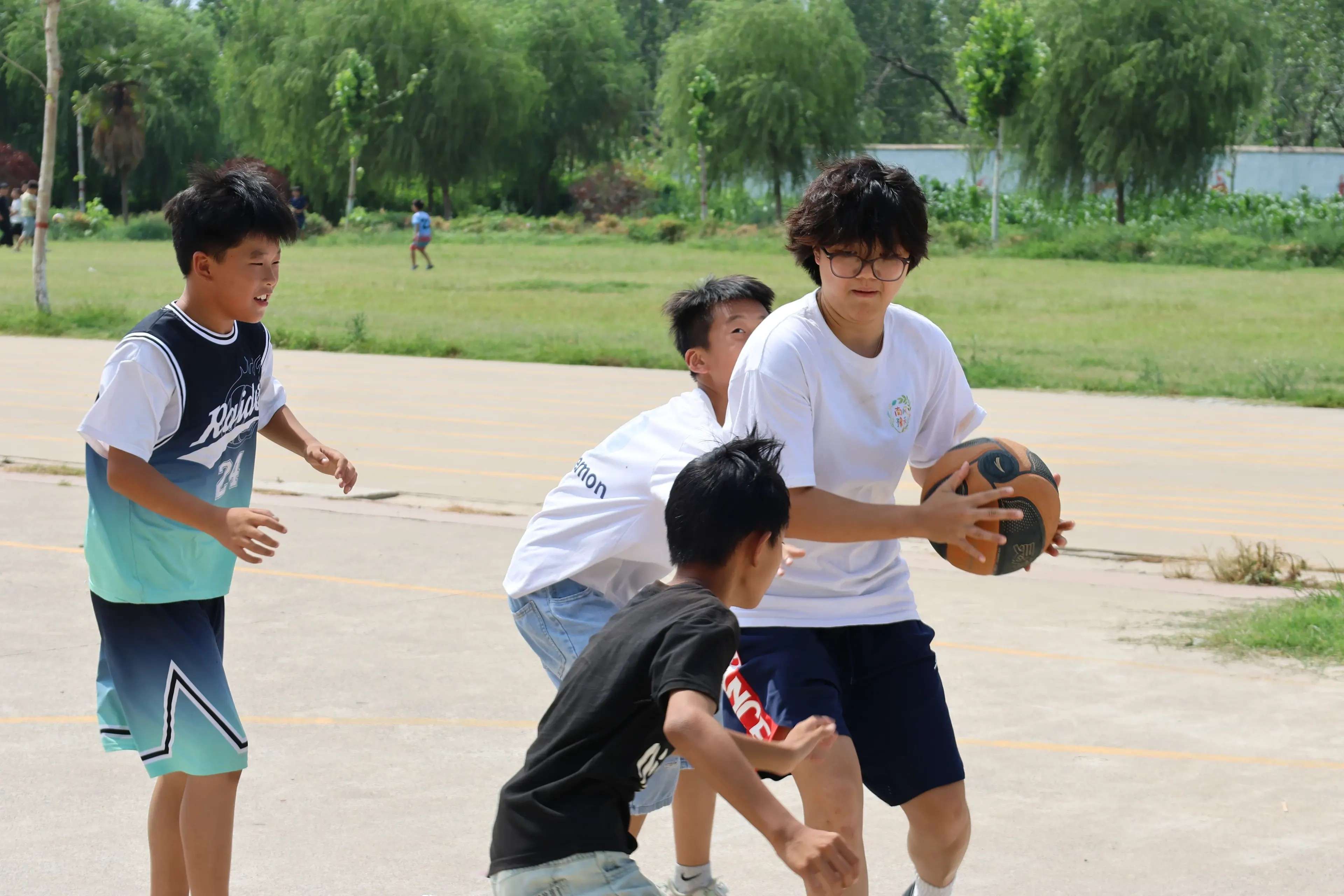 �Ͼ���ҵ��ѧ��֧�����紫ϣ����������ѧ��δ��