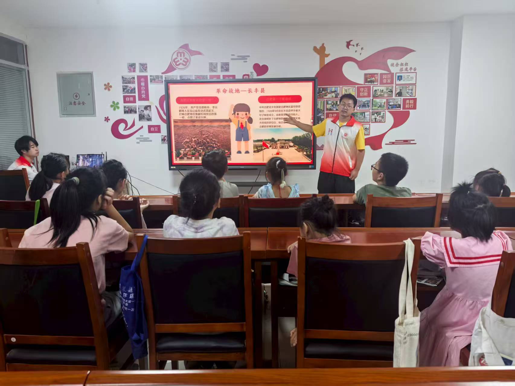 ���ᣨ˫�������÷��������������ʵس����أ���ɫ����Ӣ����