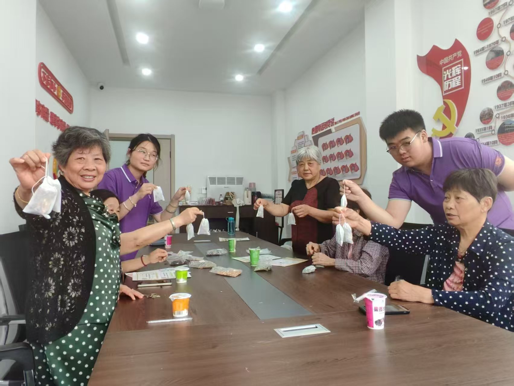 �������ε����飬�ഺʵ�������������������硱���ʵ����Բ���չ�