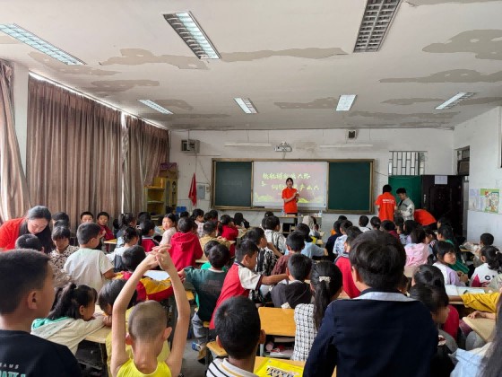 �Ĵ��ữ����ѧѧ�ӡ������硱��̽·�ᱱƻ����ҵ��ͨ��