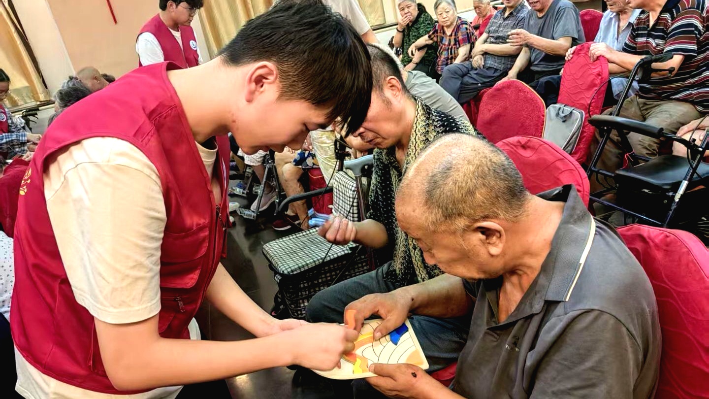 ������ѧ������֣�ݡ�����Ѱů�⡤�ഺ�������� �������ʵ���˳����չ