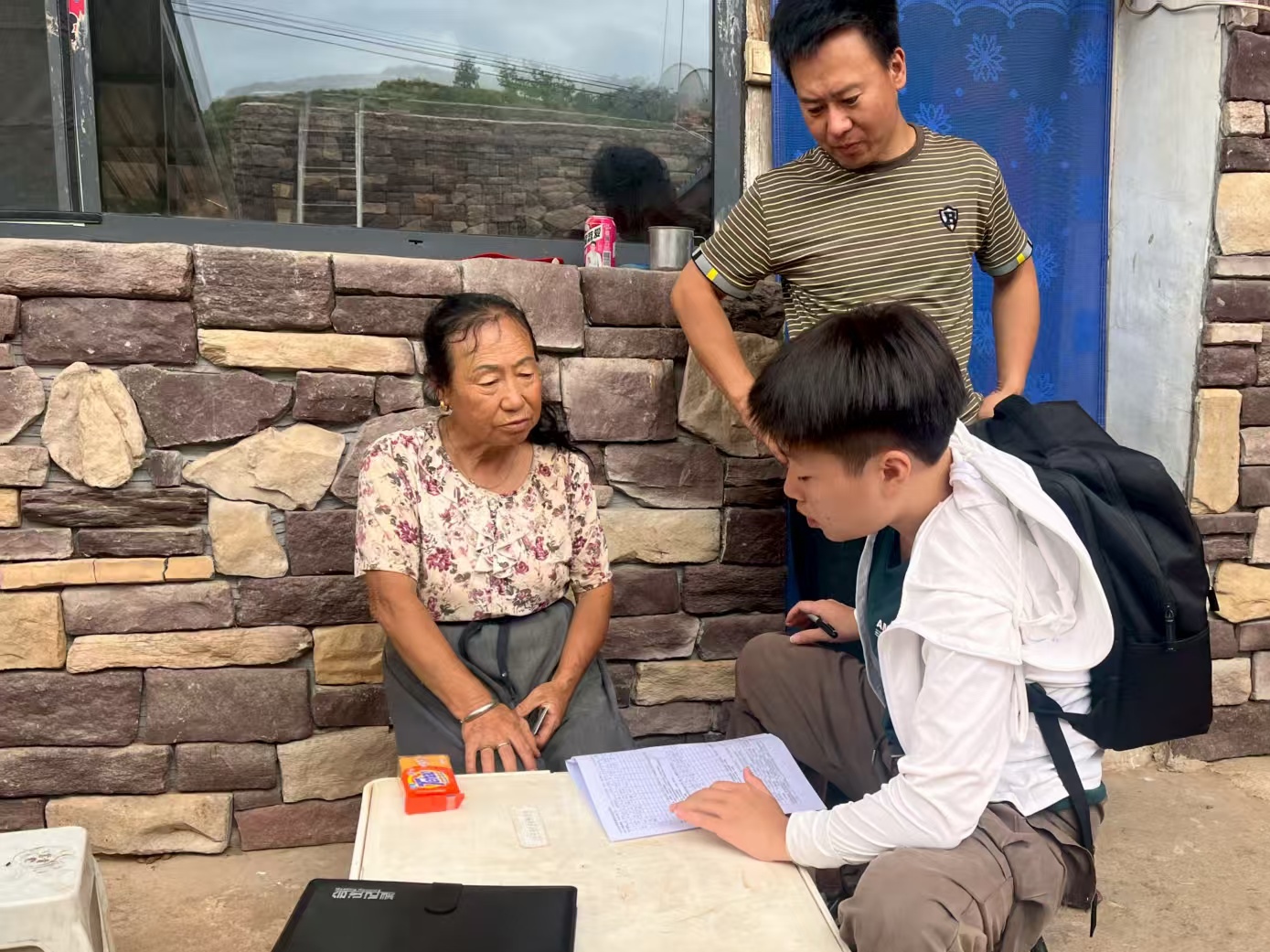 ���߻ƺ��ϣ���֤����·������Ϳ�Խ6������12����ׯ������ͼ��