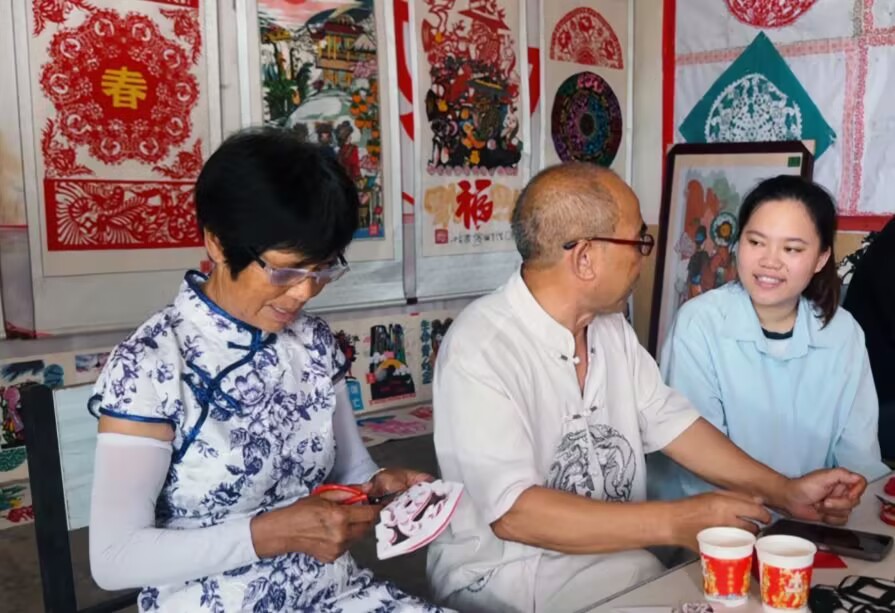 �ഺ�����������Ŵ��У�������ϢѧԺ������ʰ�⡱�Ŷ�ר�ö�����ֽ������