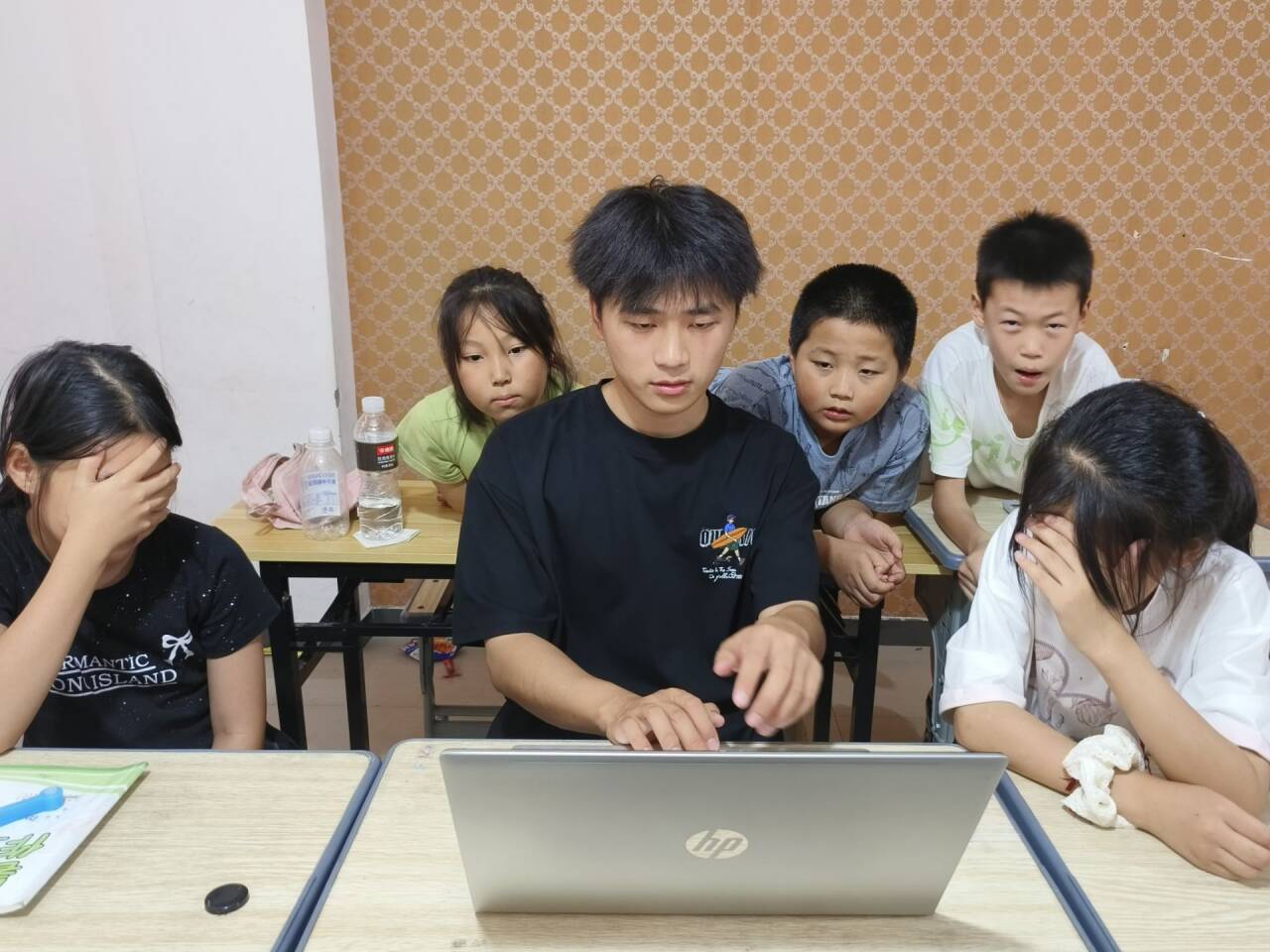 ͯ���÷�ϣ�������ͯ�ġ����������硱�����Ļ������ƹ�����