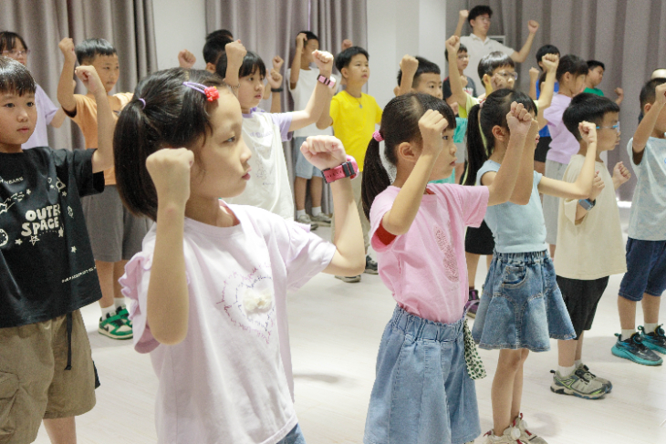 �ʼ���ġ֪ʶɫ ������������Ũ�������������硱����ʵ��ͻ���ӿ�չ���ڡ������硱���ʵ���