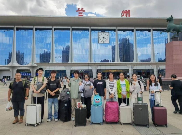 �ഺ�㼣ӡ��ɳ����ѧ�Ӹ���̽Ѱ��ɳ�����ʵ