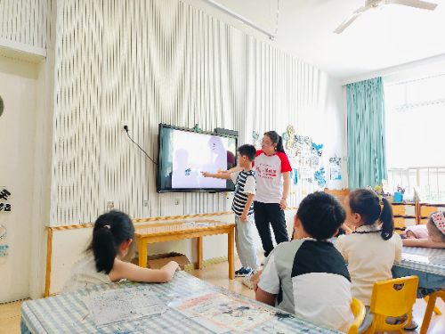 ���ͯ����ͯ�ģ���ѧ̽����ɳ�