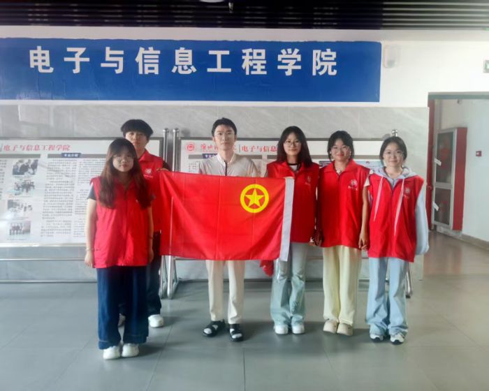 ��ɫ����չ��ɡ�����������ѧԺѧ�������磬�з���Ա��չϵͳ���ܻ��㵳��