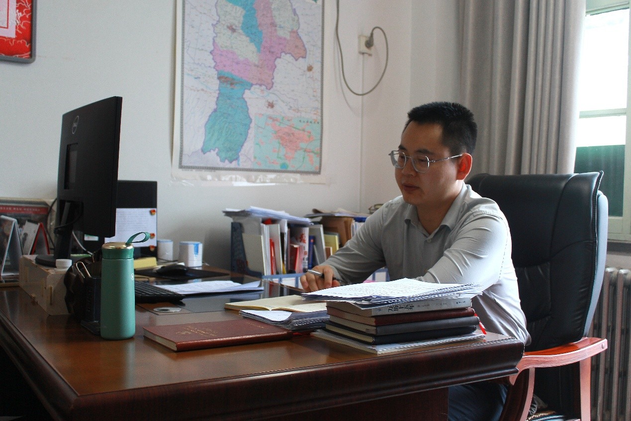 һ���������ڲ�ֵ���ɽ�����ںϵ��������ʵ��