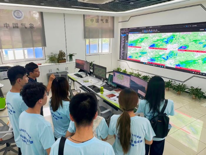 �������ʡ��ഺ���𡪡��й����ú��շ���ѧԺ���������ߡ�ʵ����̽Ѱ������ּ��ֹŽ��ں�·��