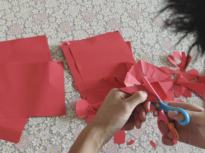 ���ż�ֽӳ���� �ഺʵ����н�𡪡�ѧ�ղ����������ŶӼ�ֽ������ѧ�