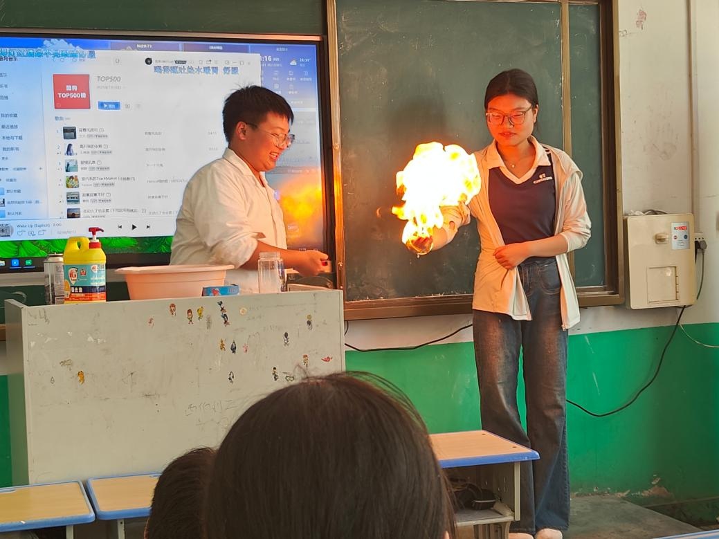 ָ��Ծ�������桱#�ѹ�Ӣ�ƻ�