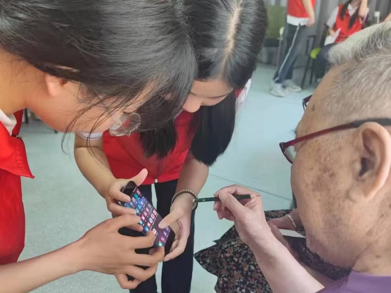 ����ɣ��΢��ɾ桪��������־Ը�����������������