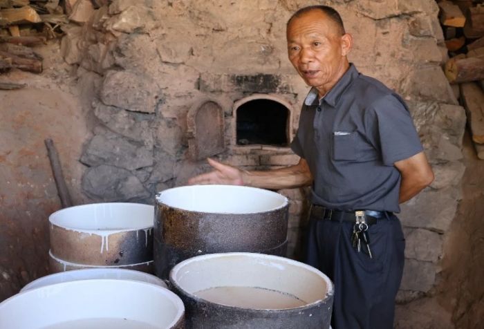 ����ũ�ִ�ѧѧ�ӣ�����ͳ�մɼ������ִ�����֮�䣬��Ʒ����֮��