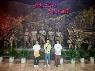 �Ӻ���ѧ�������硱��հ����ɫʥ����������ʿ����