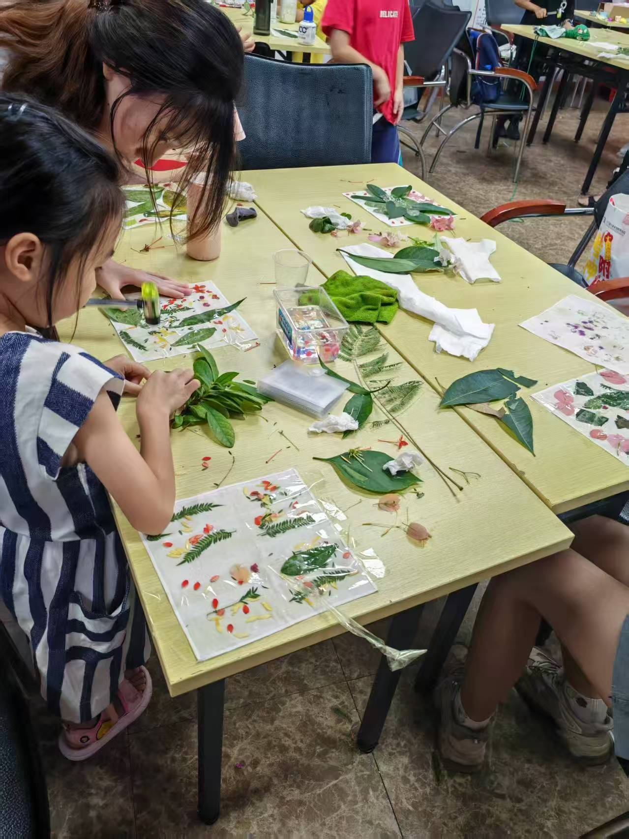 ����лĻߢͯ�䣬���γ�ʫ�Ǳ�ʱ